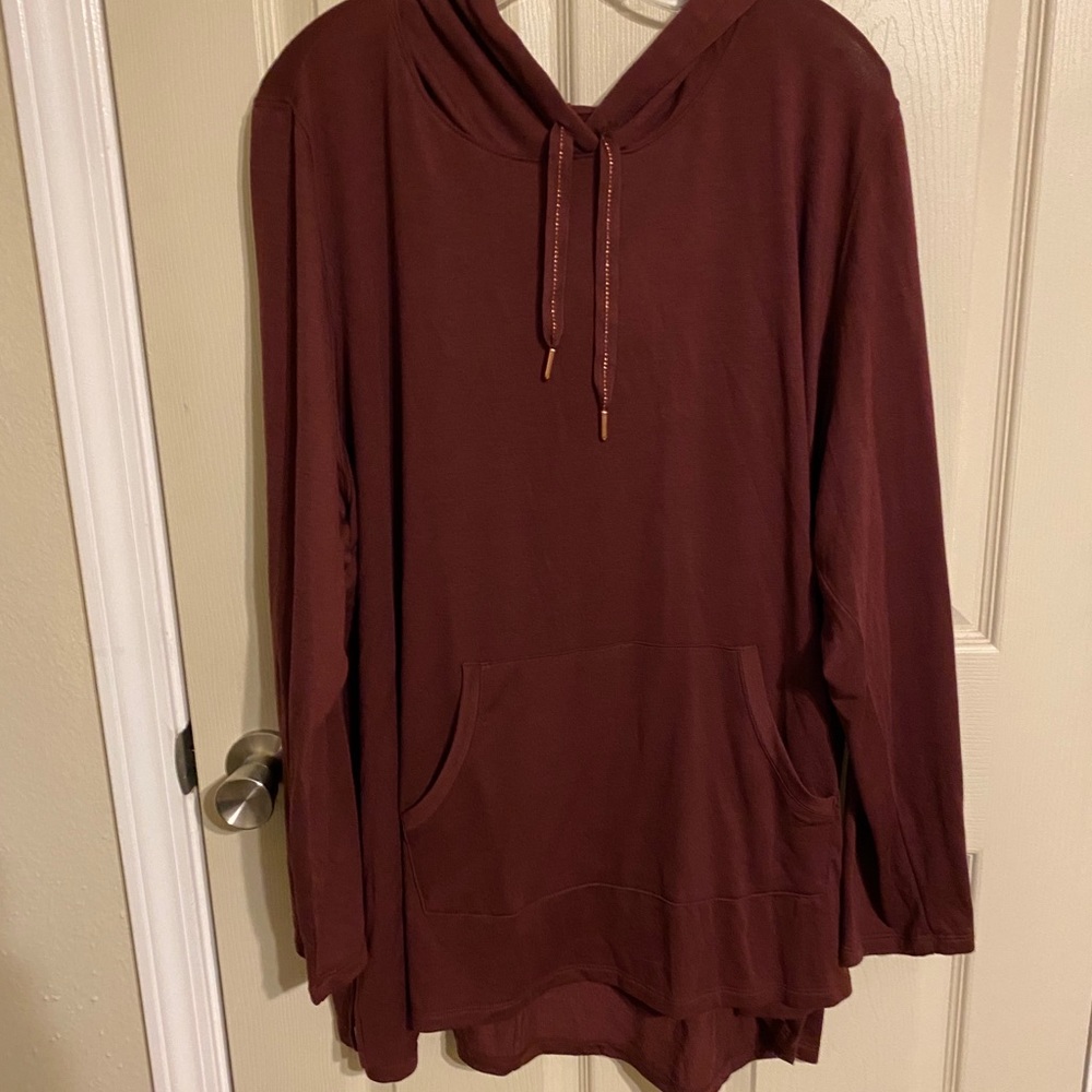 Light weight hooded athletic top